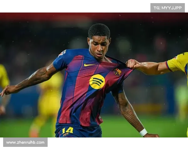 桑切斯职业生涯球队变迁全景回顾 从巴萨到曼联的转折与挑战